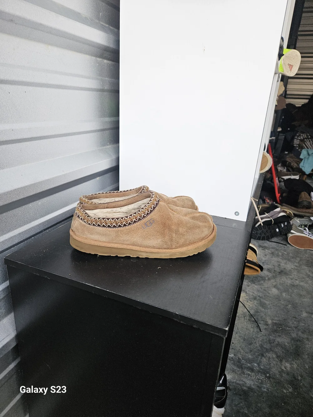 UGG Tasman Chestnut Suede Sheepskin Lined Slip On Slippers Size 9